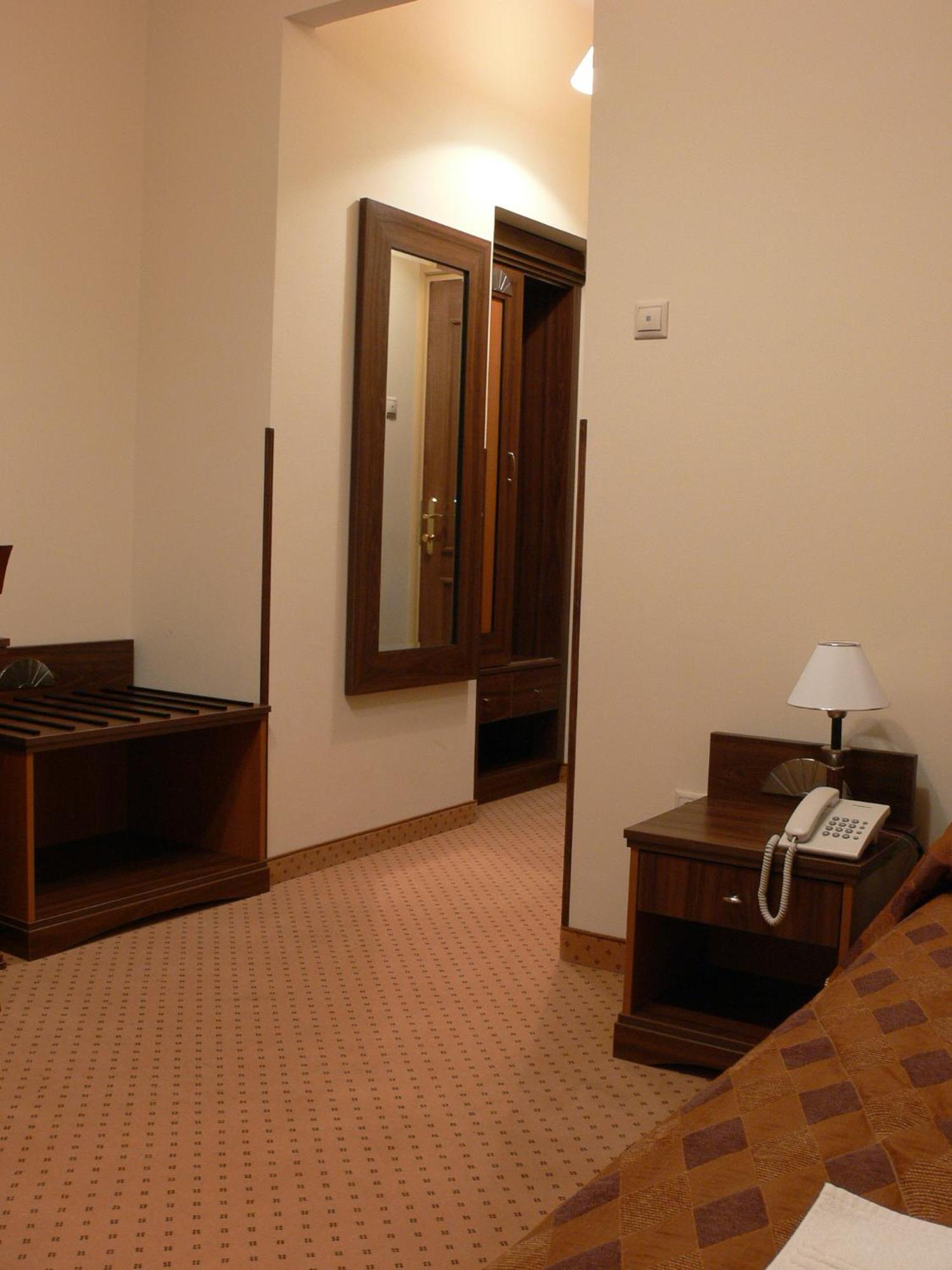 Oereg Miskolcz Hotel Eksteriør billede